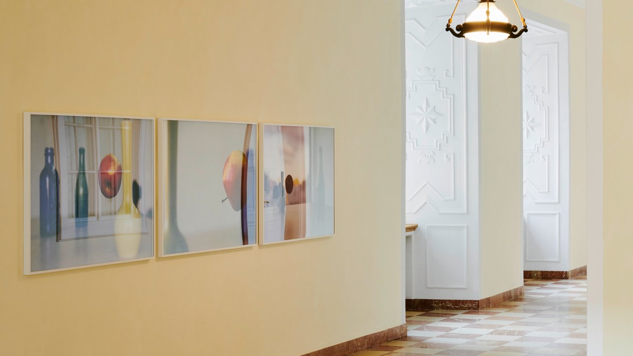 THE COLLECTION Photography by Barbara Probst, Exposure #103: N.Y.C., 401 Broadway, 12.05.12, 4:26 p.m., 2012