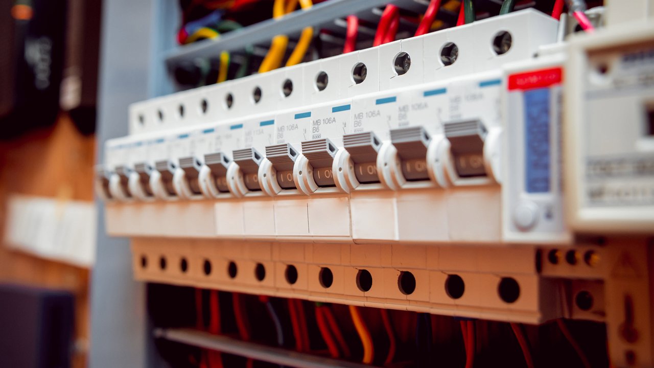 Electrical fixed wiring inspection Electrical fixed wiring